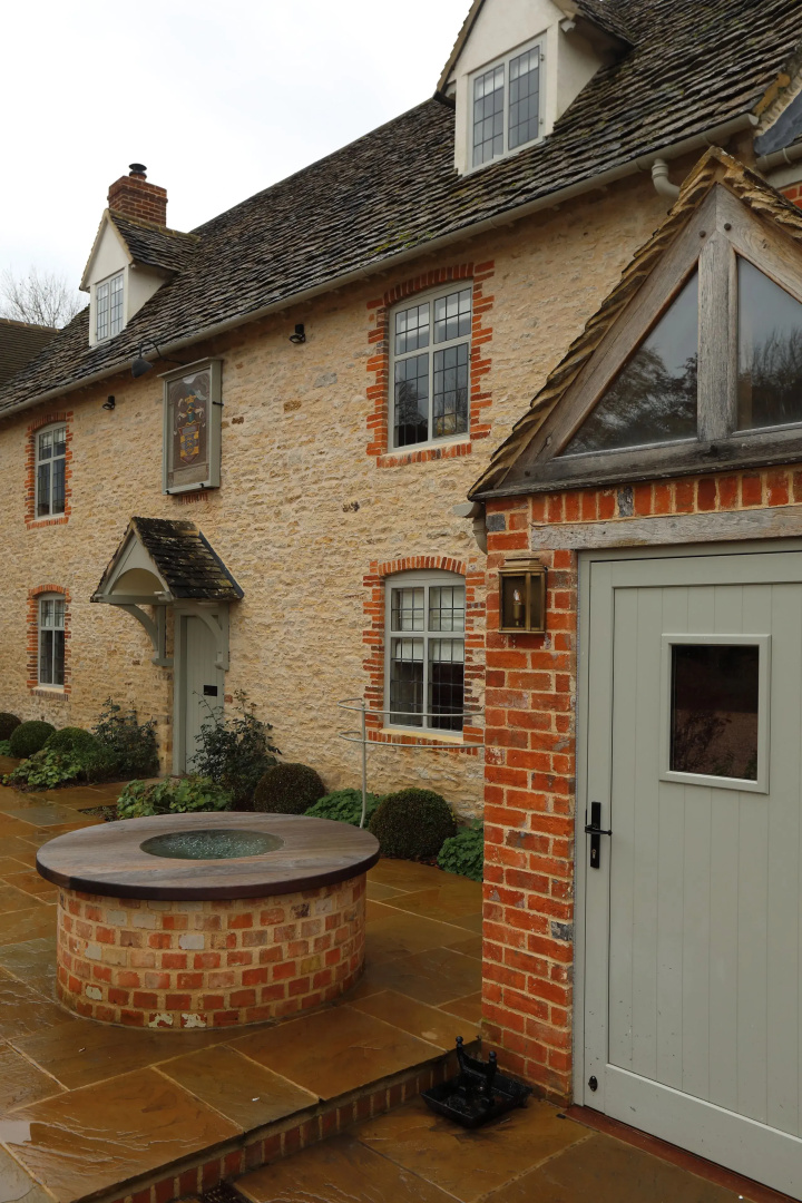 The Harcourt Arms
