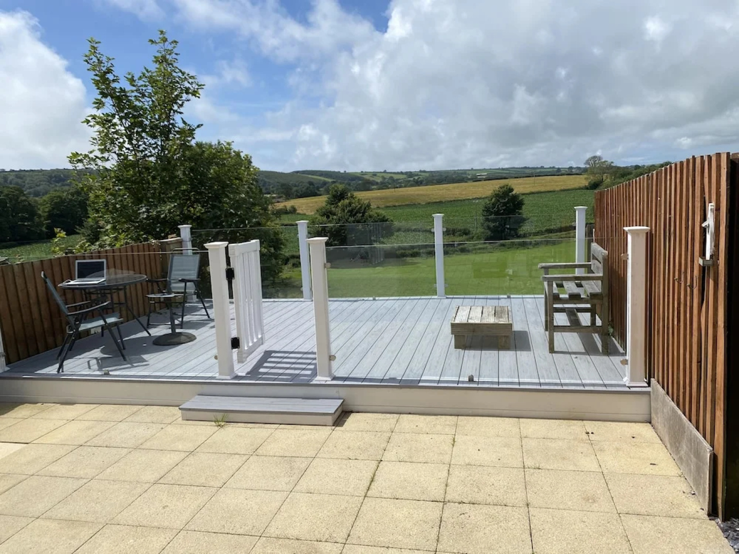 Field View - 3 Bedroom Holiday Home