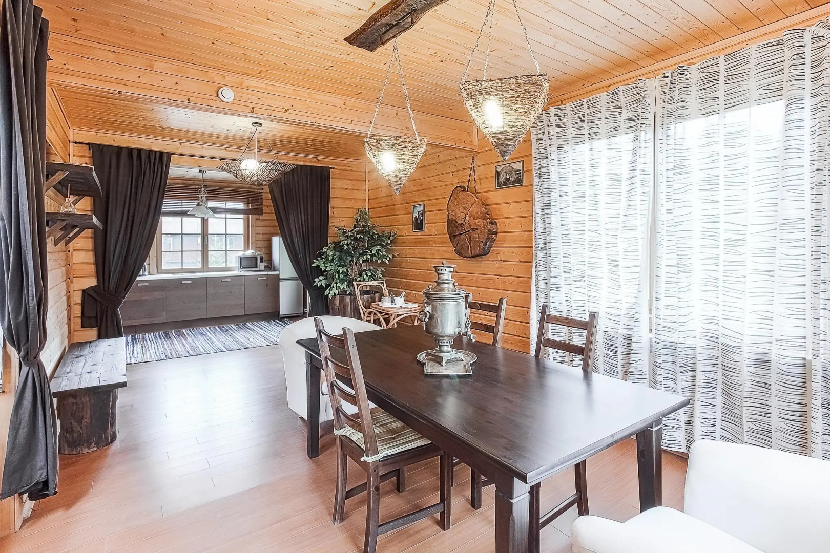 Art Village Медведица (Арт Вилладж Медведица)