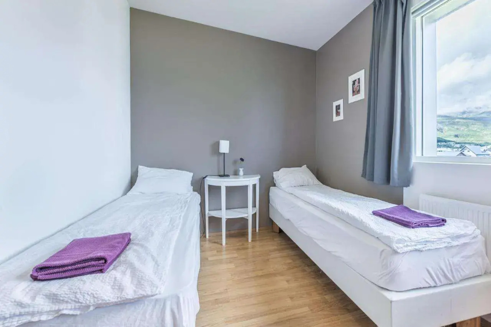 Stoð Guesthouse and apartments