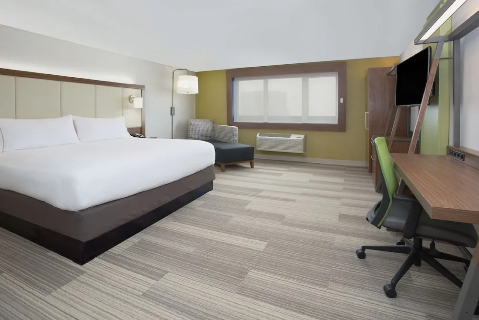 Holiday Inn Express & Suites Findlay North