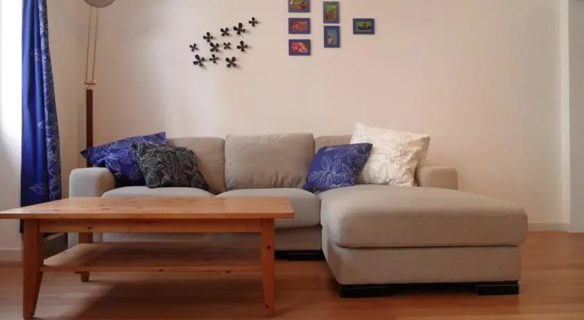 Apartment Tour & Taxis 1
