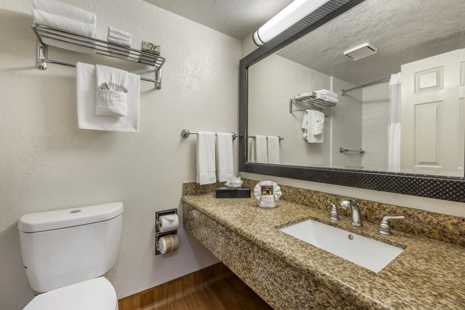 Best Western Plus South Bay Hotel