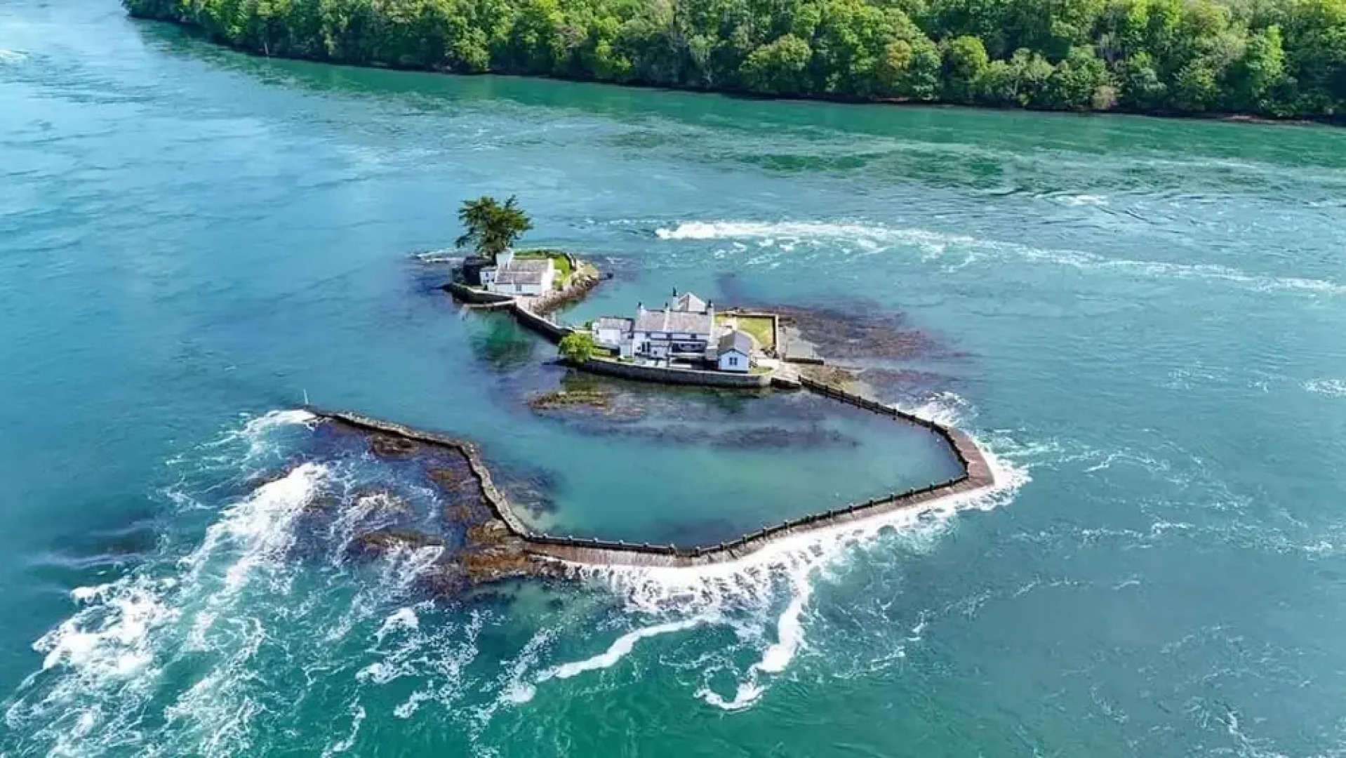 Seaside Bliss Retreat - 5 Bedroom House