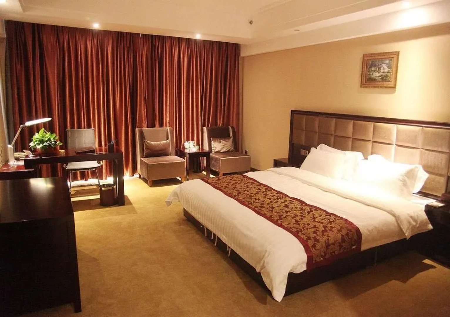 Weishi International Hotel