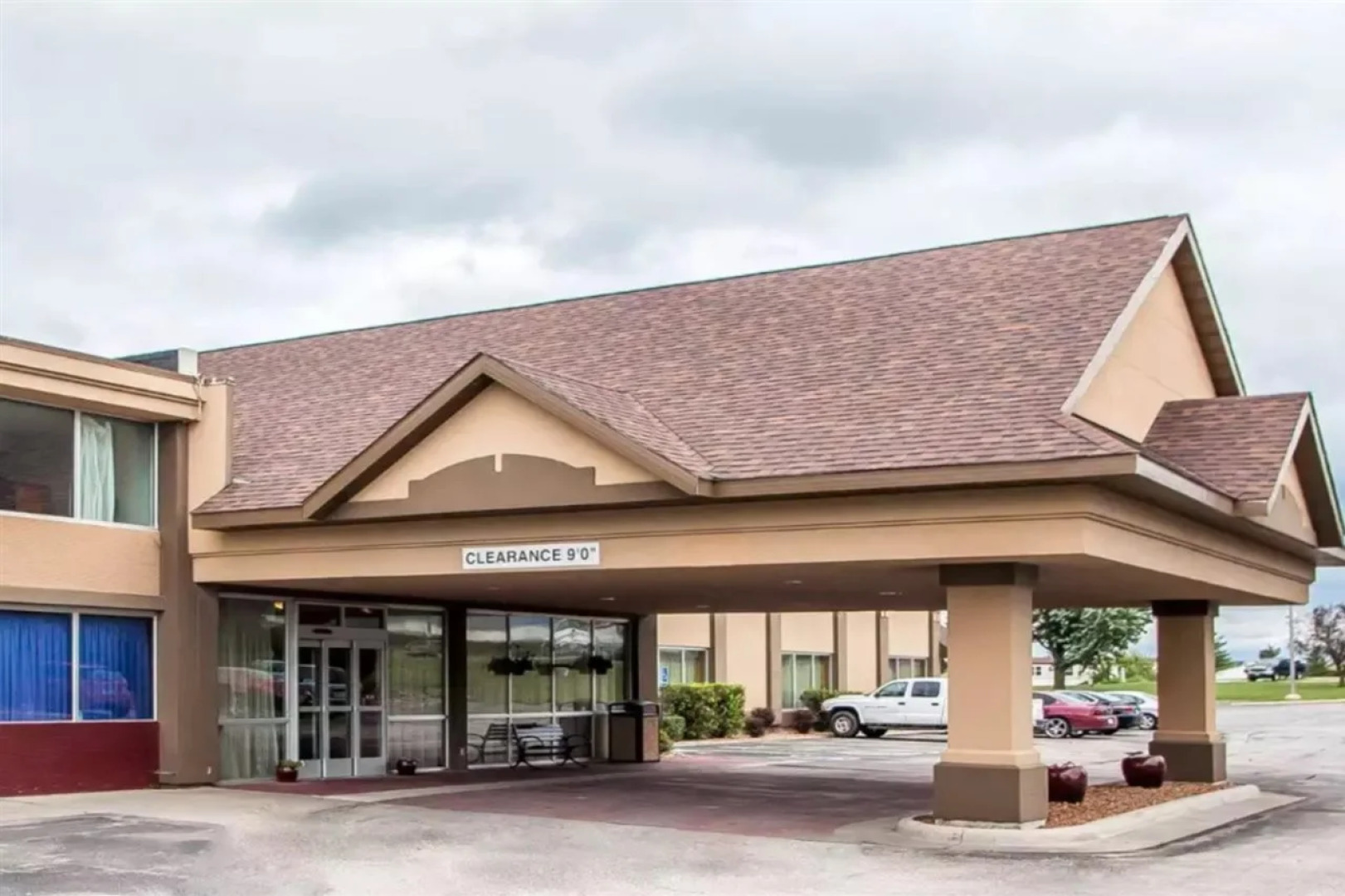 Suburban Studios Fort Dodge