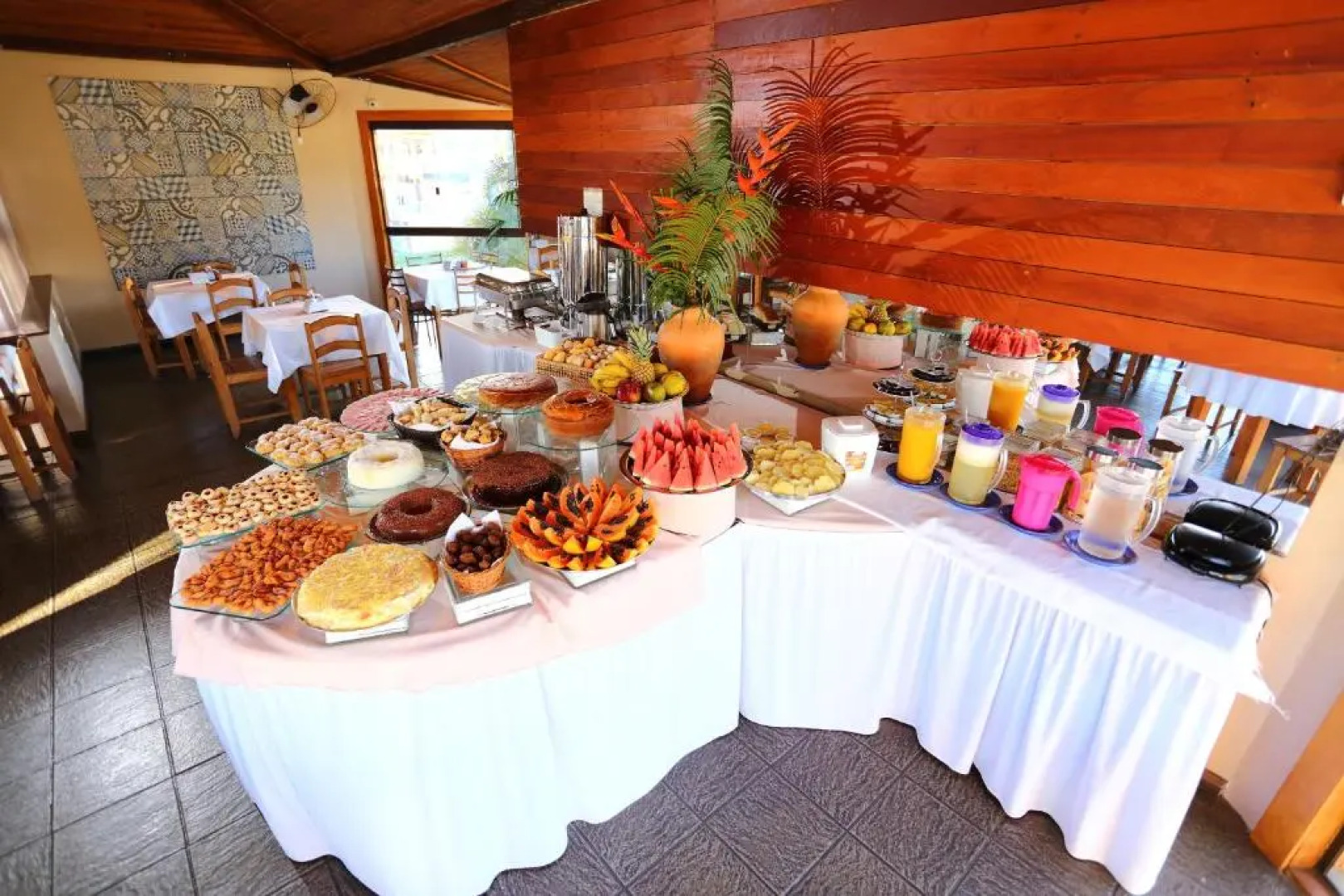 Flamingo Beach - Rede Soberano