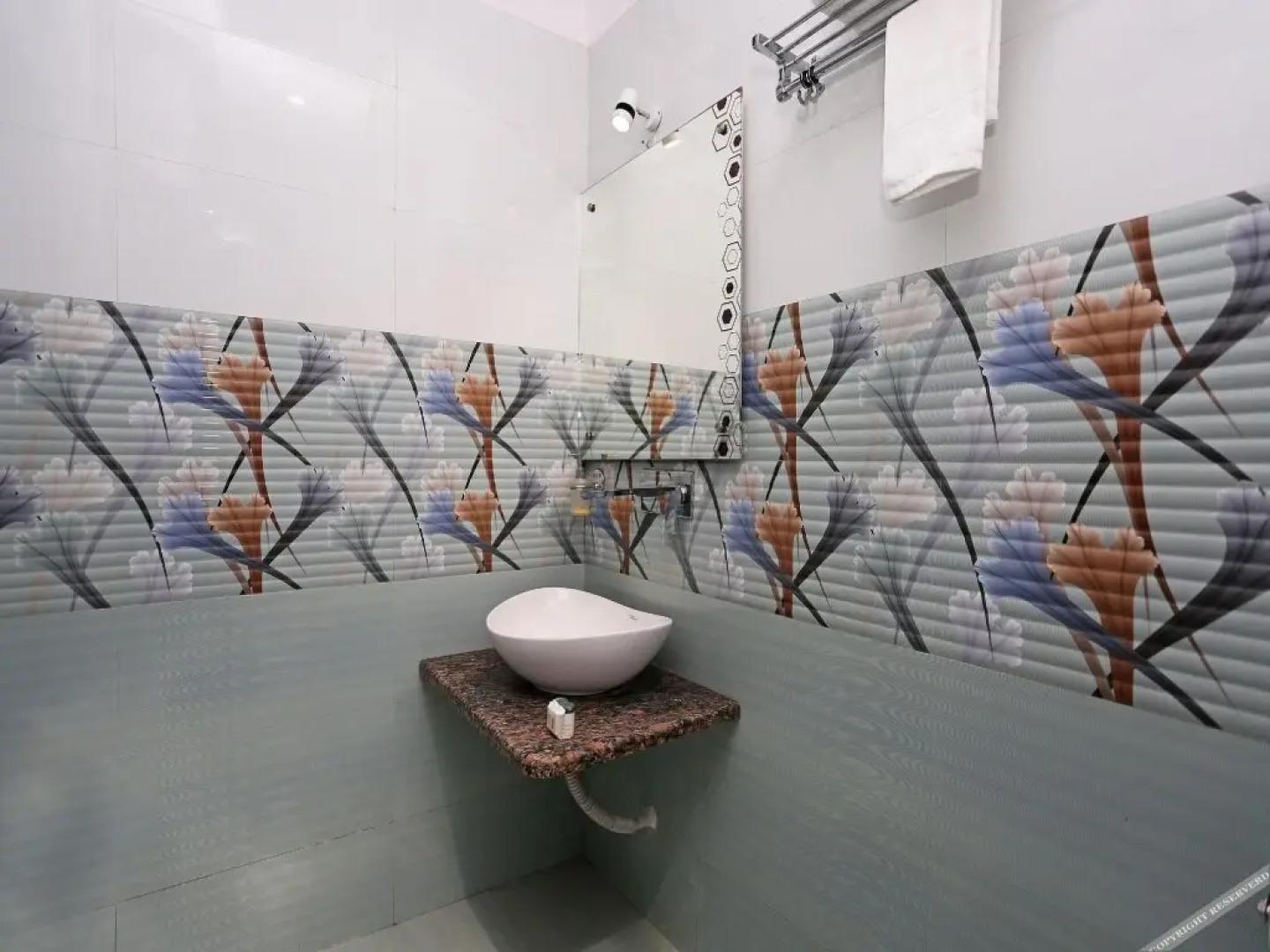 OYO 10360 Hotel Grand Manoranjan