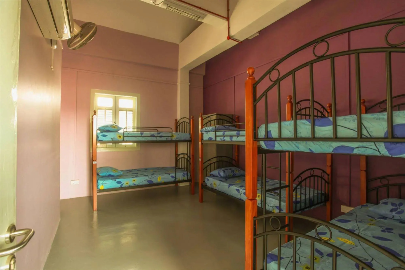 Joyfor Backpackers Hostel