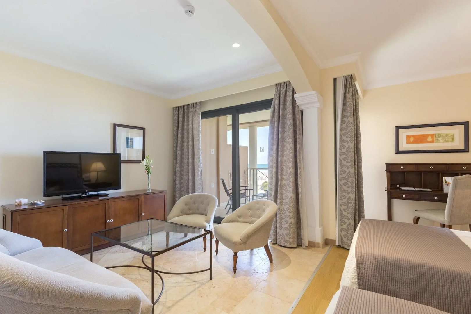 Hipotels Barrosa Palace & SPA