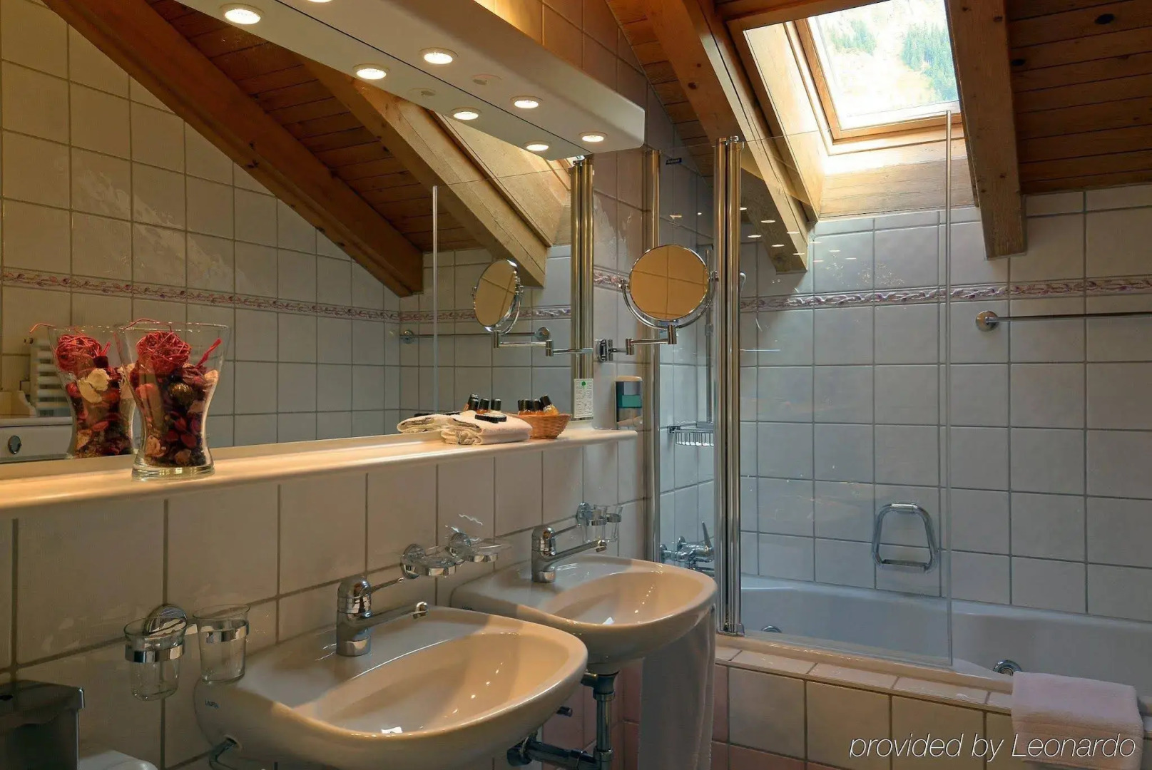 Maya Caprice Boutique Hotel & Spa