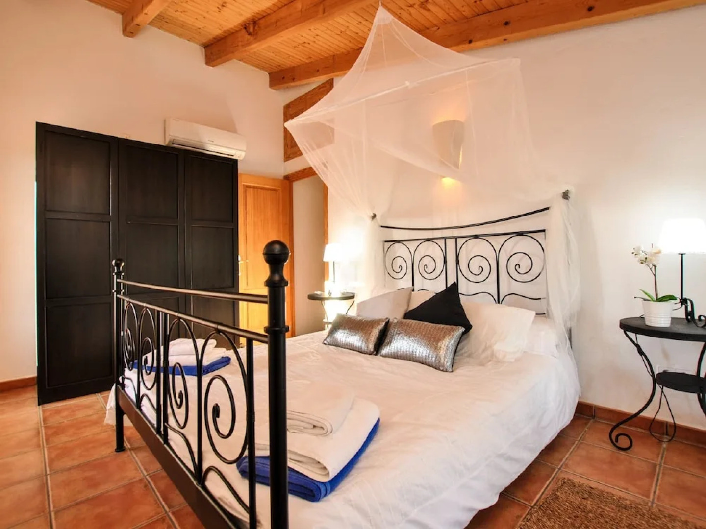 Authentic Rustic Finca With Private Pool Centrally Located