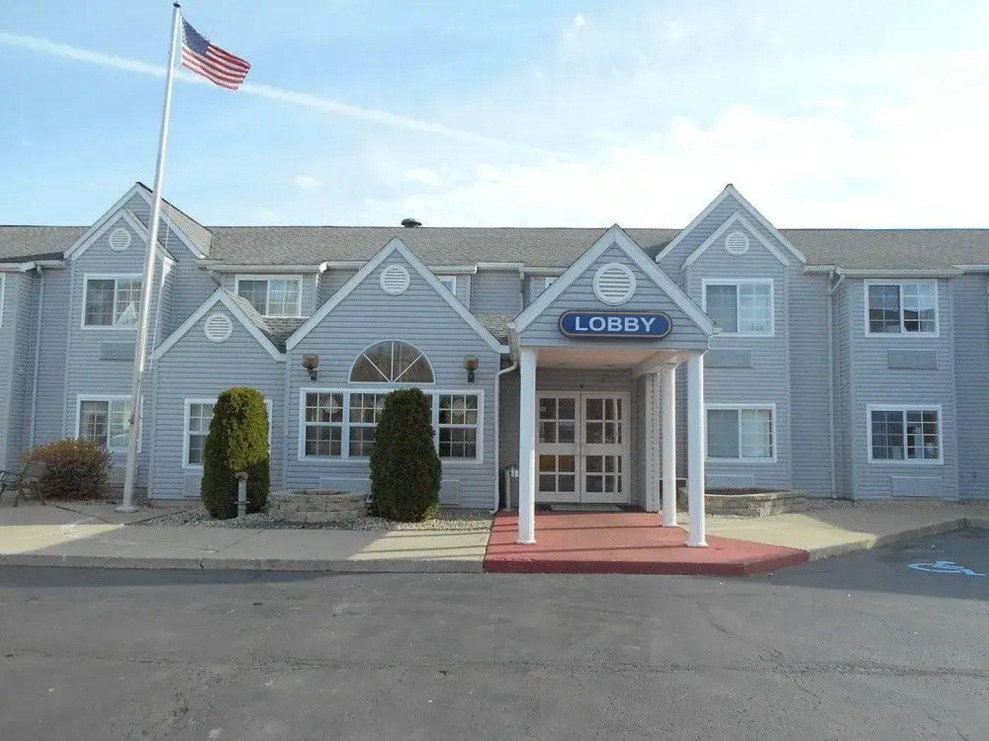 Microtel Inn & Suites by Wyndham Albany Airport