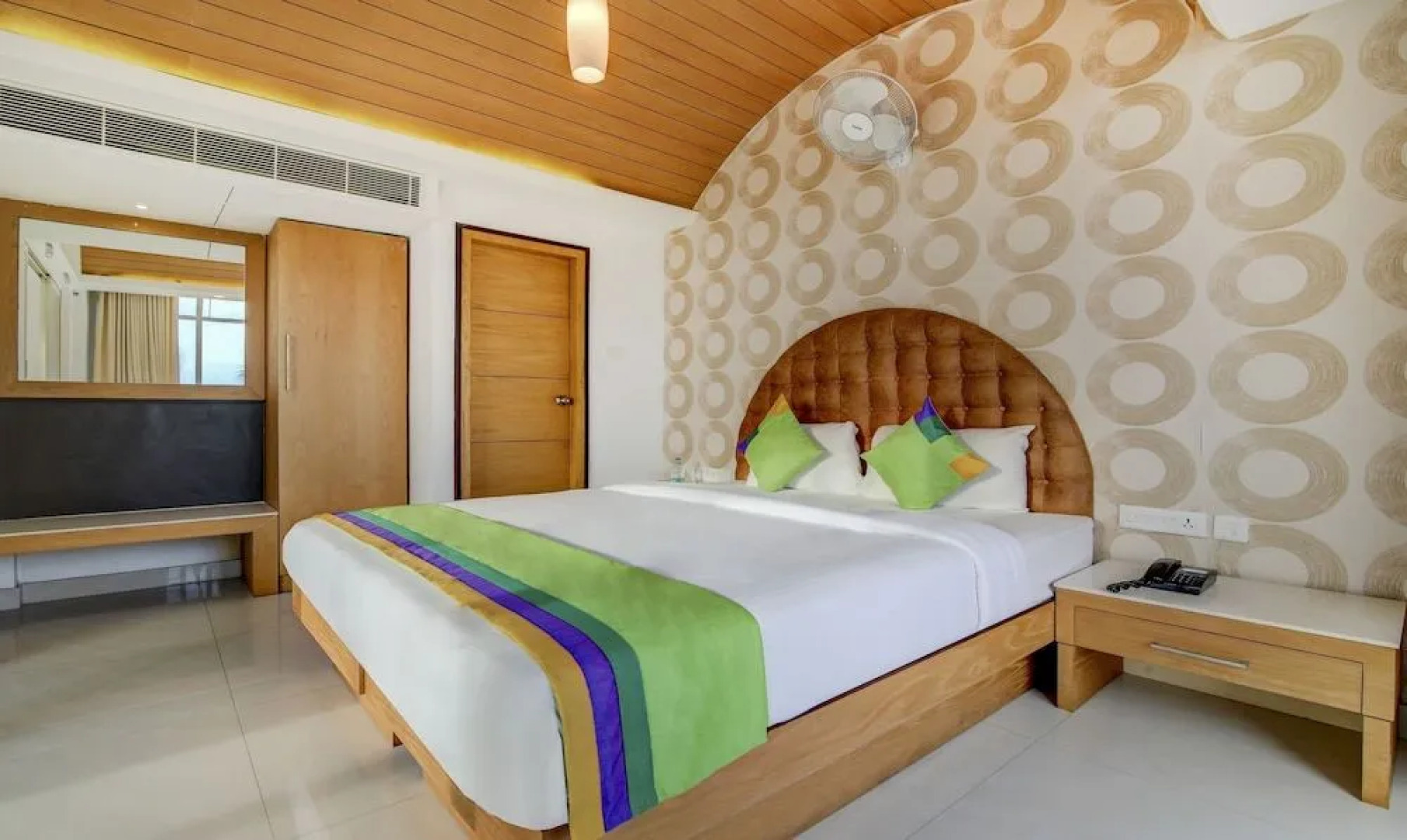 Treebo Trend Cilantro By The Sea