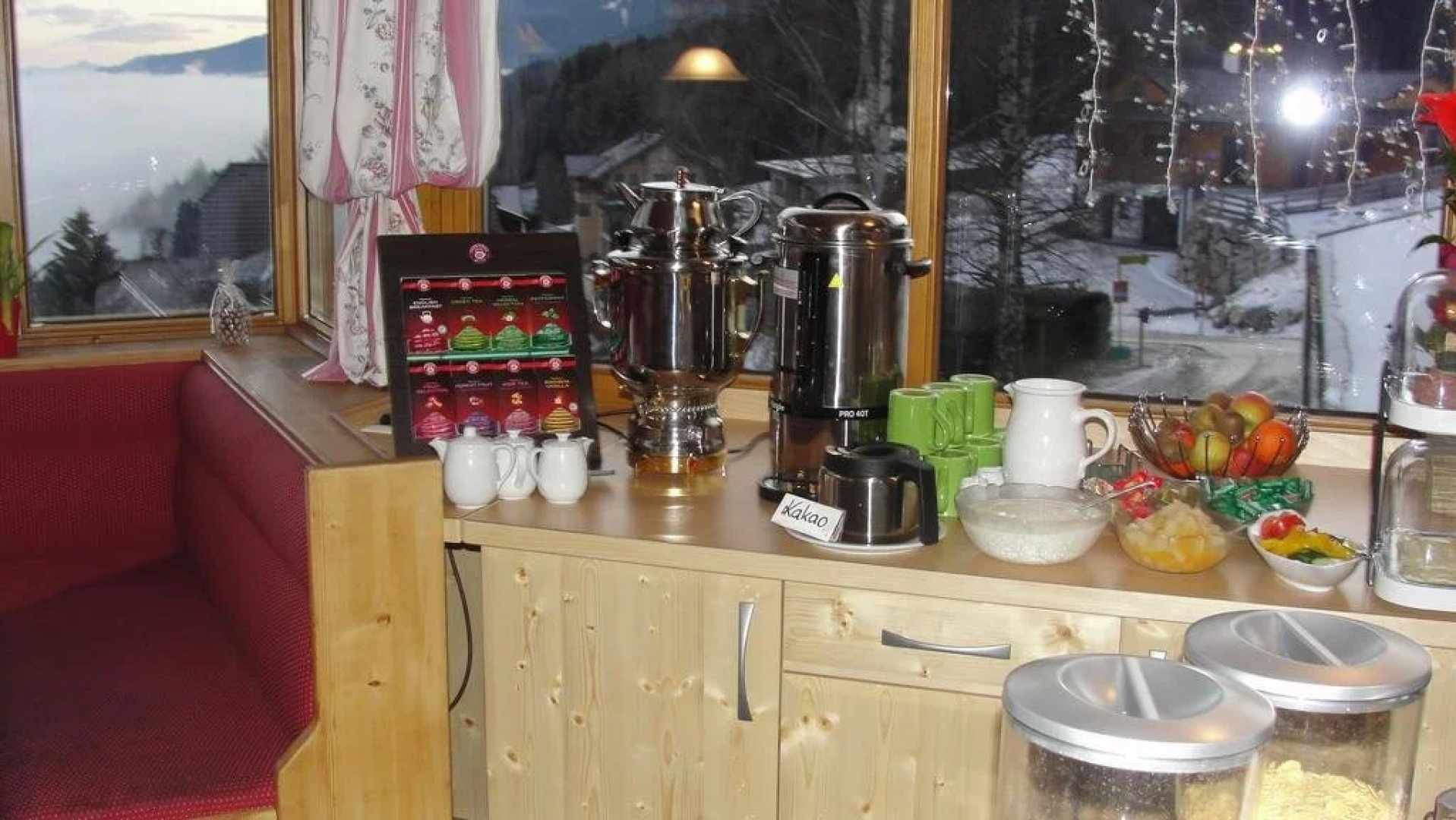 Cafe-Pension Stocker