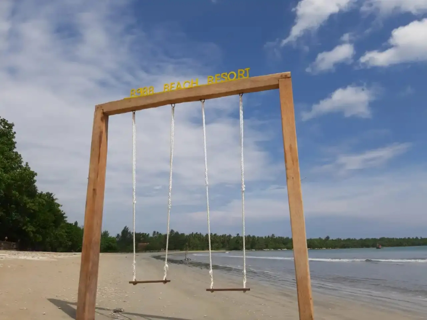 8988 Beach Resort