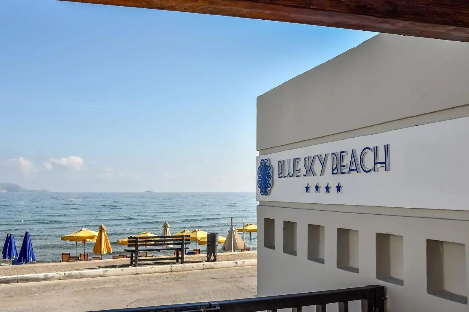 Yria Beach Hotel