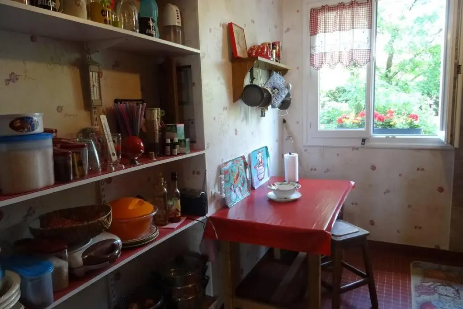 Petit nid douillet , calme avec vue sur le parc