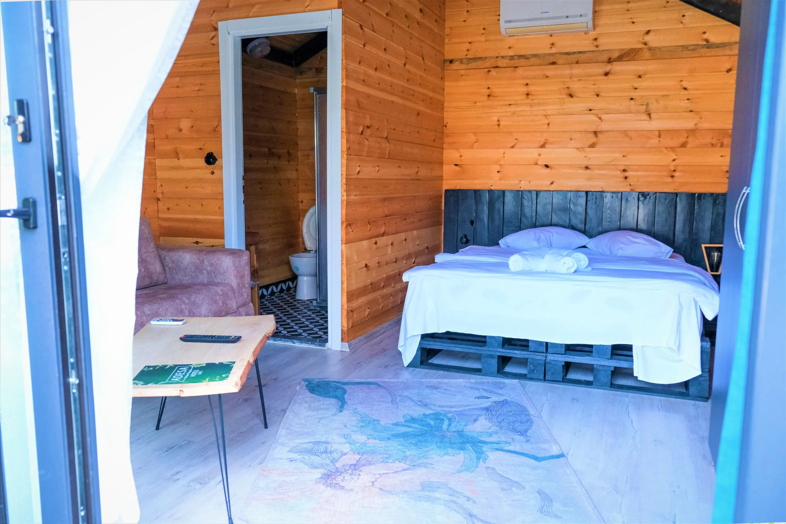 Adesa Bungalow Hotel