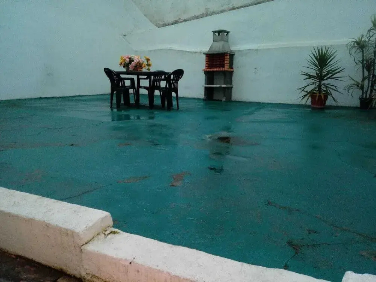 D And N House Hostel