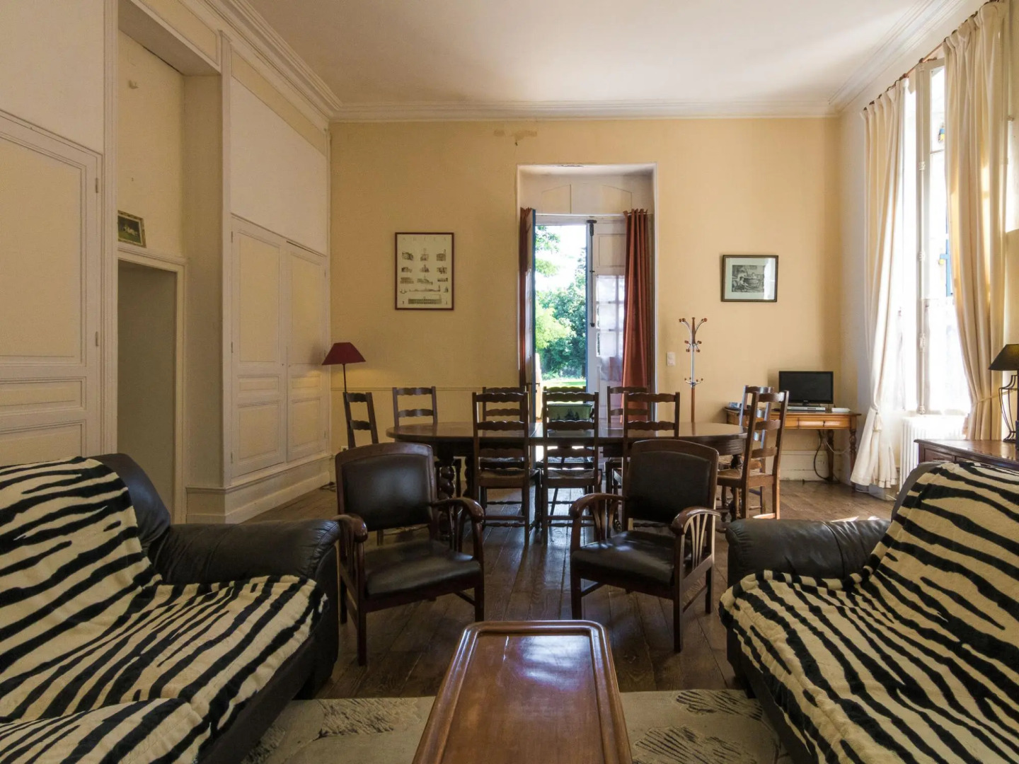 Holliday Home in a Beautiful Chateau With Pool and Restaurant