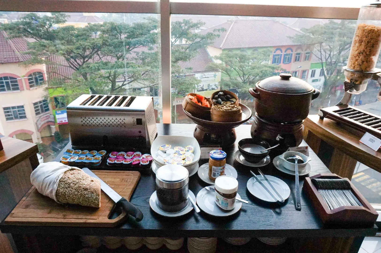 FOX Lite Metro Indah Bandung