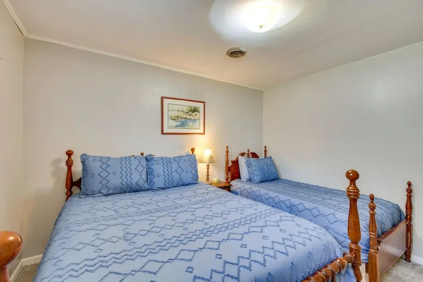 Seneca Abode w/ Furnished Deck < 10 Mi to Clemson!