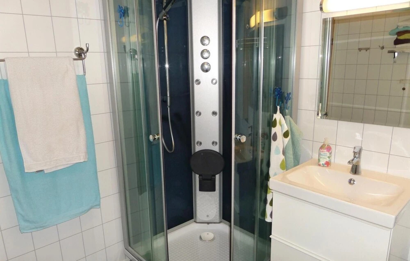 Stunning Home in Tørvikbygd With 2 Bedrooms and Wifi