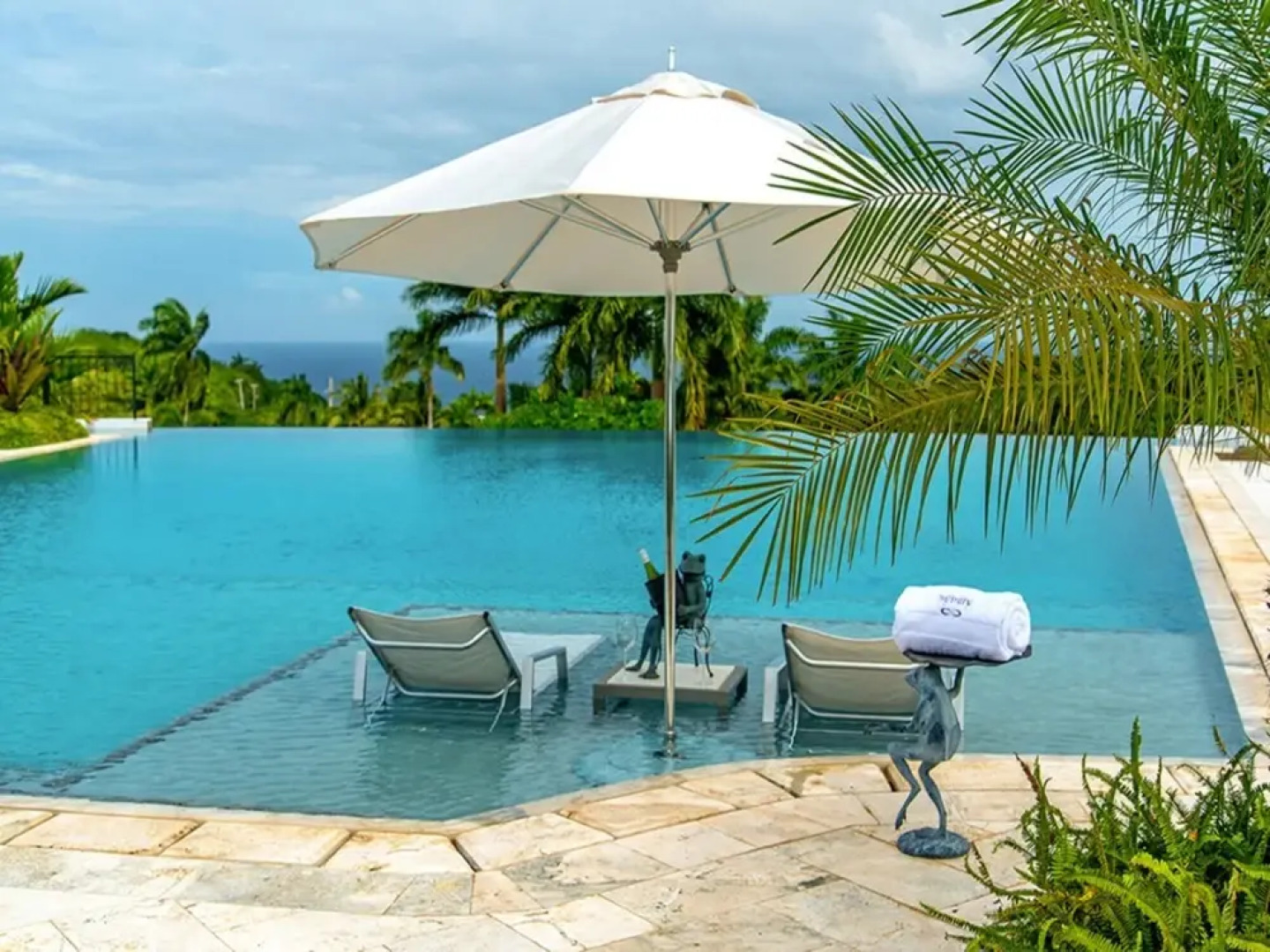 Sunny Vacation Villa 20