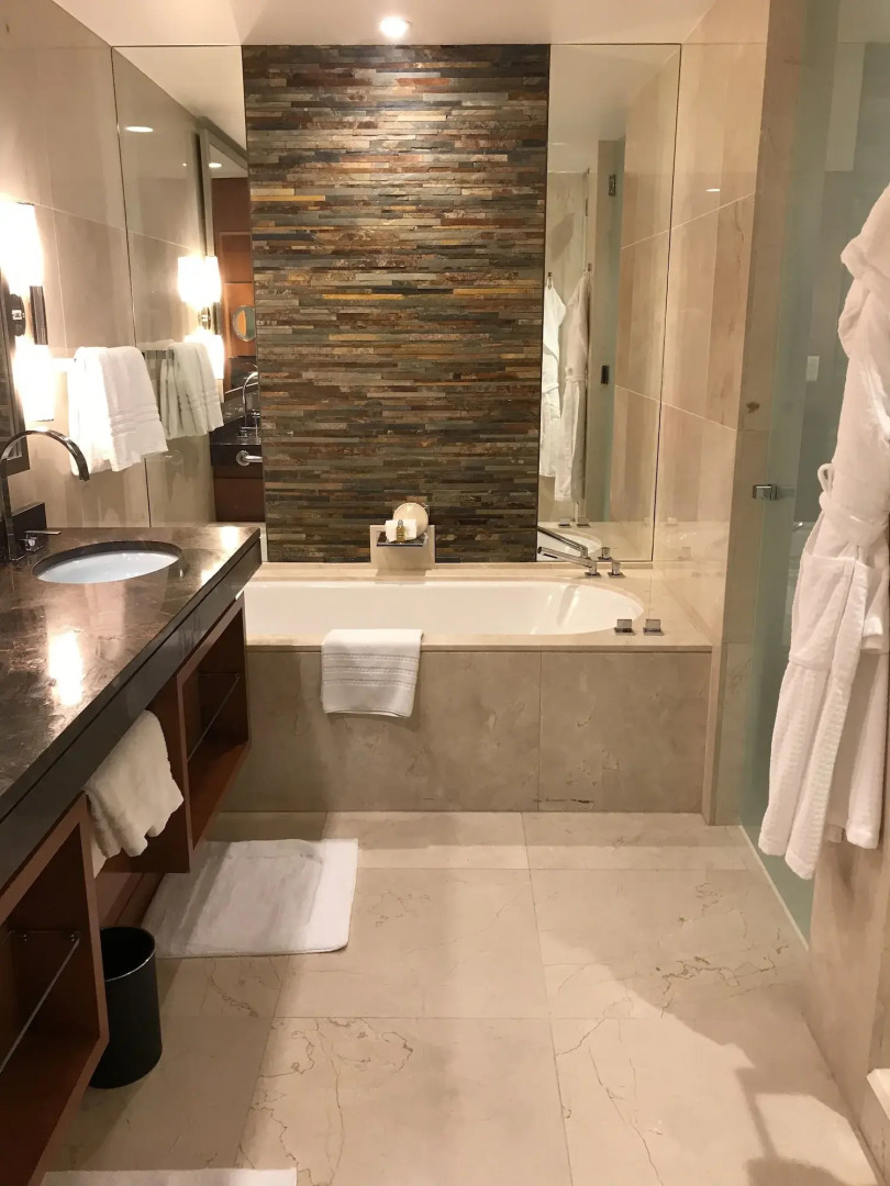 Отель Four Seasons Denver