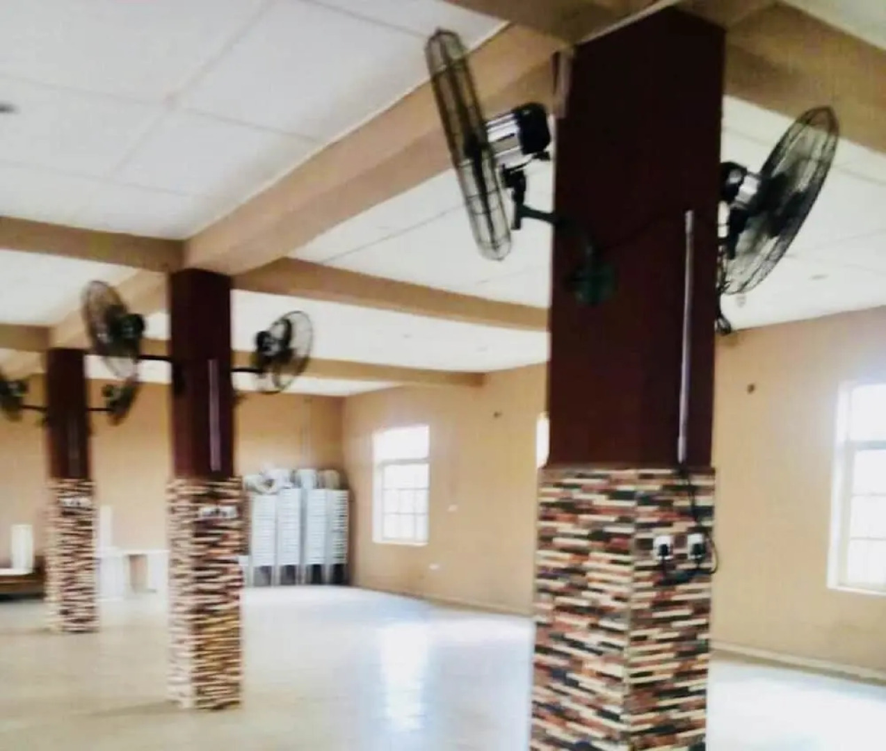 Momak 4 Hotel & Suites