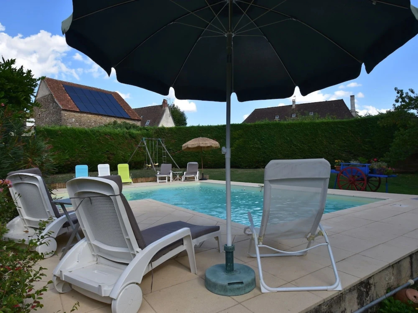 Cosy Authentic Holiday Home With Private Swimming Pool and Garden in Southern France