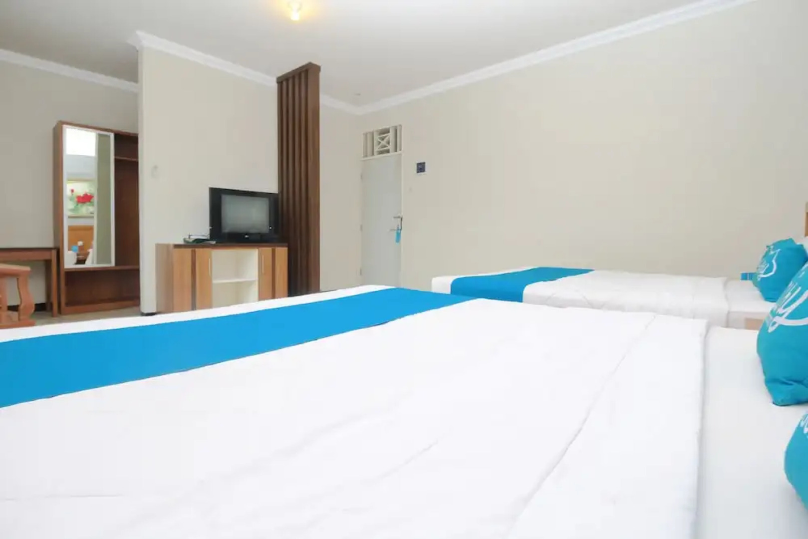 Airy Solo Baru Telukan Pendawa AF 1