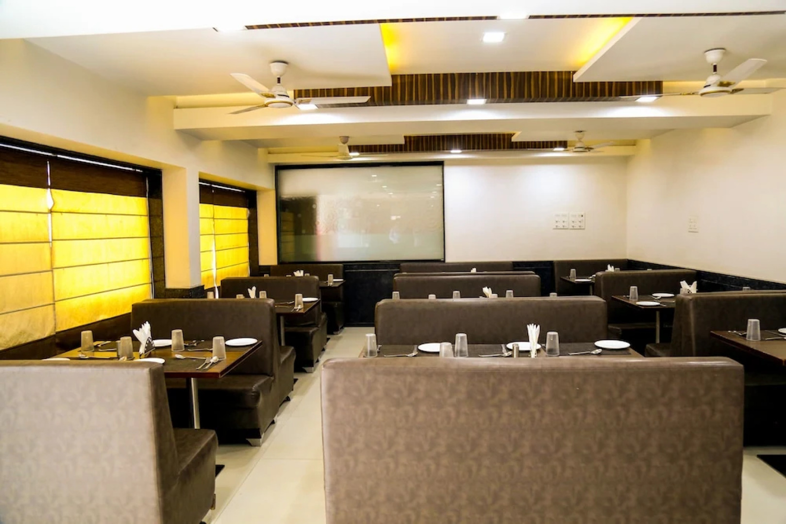 Hotel Madhuvan International