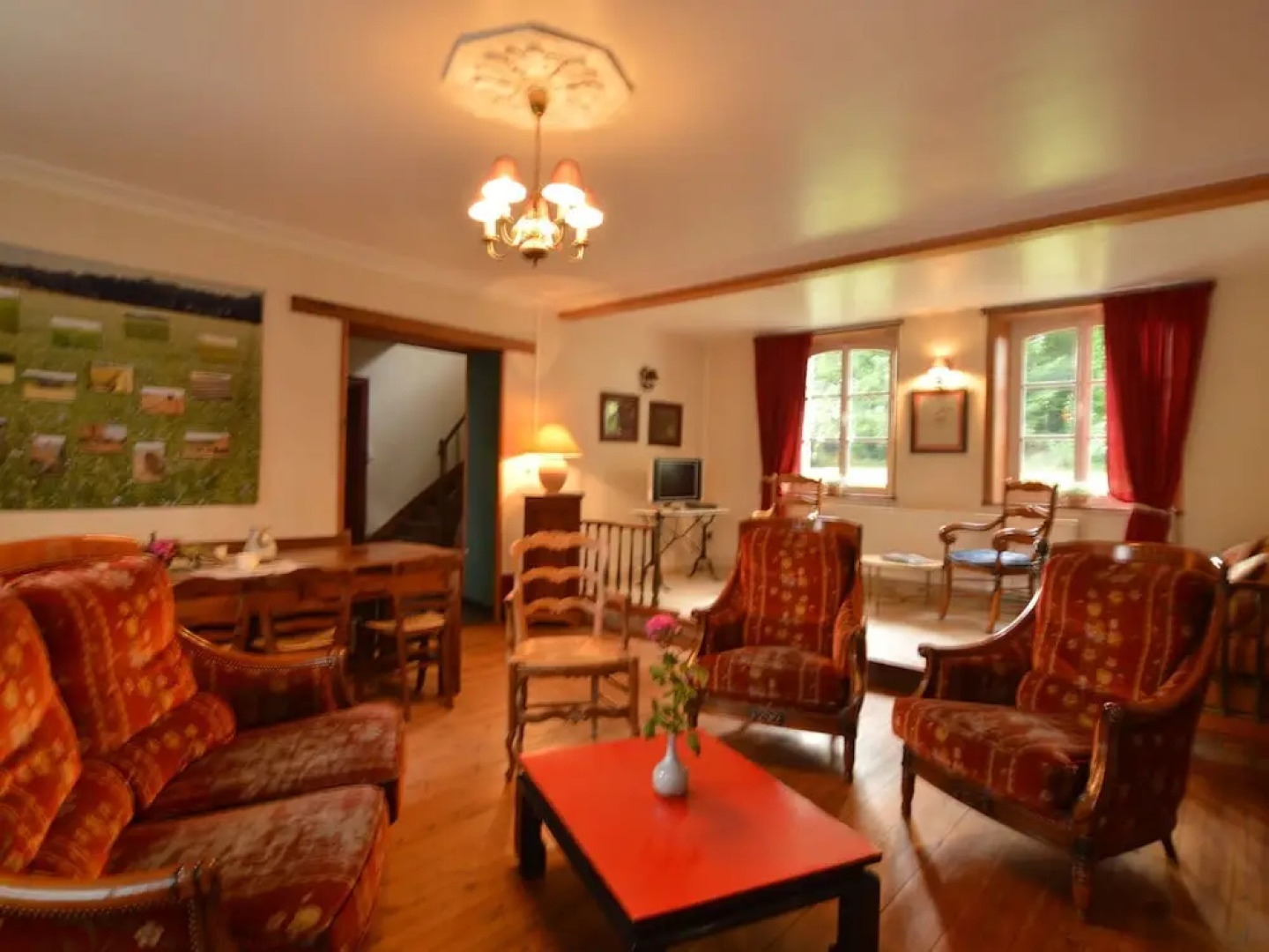 Well-maintained Farmhouse With Large Garden, Just 15 Minutes From the sea