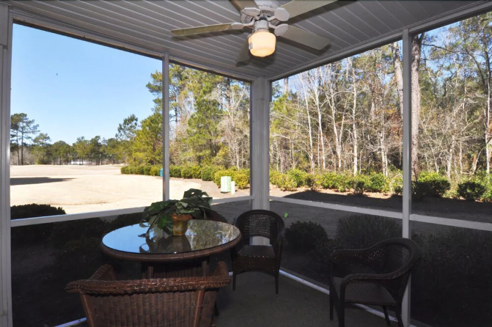 240 06 Woodlands Way 3 Bedrooms 2 Bathrooms Condo