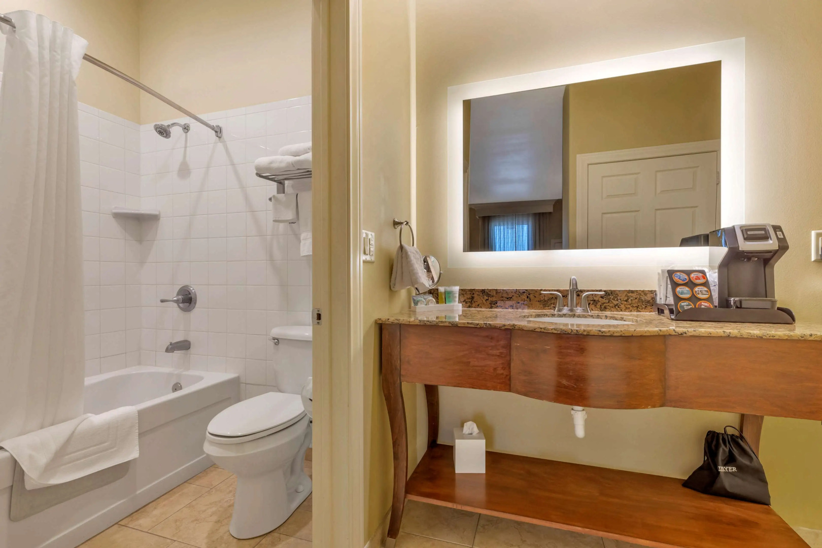 Best Western Plus Swiss Chalet Hotel & Suites