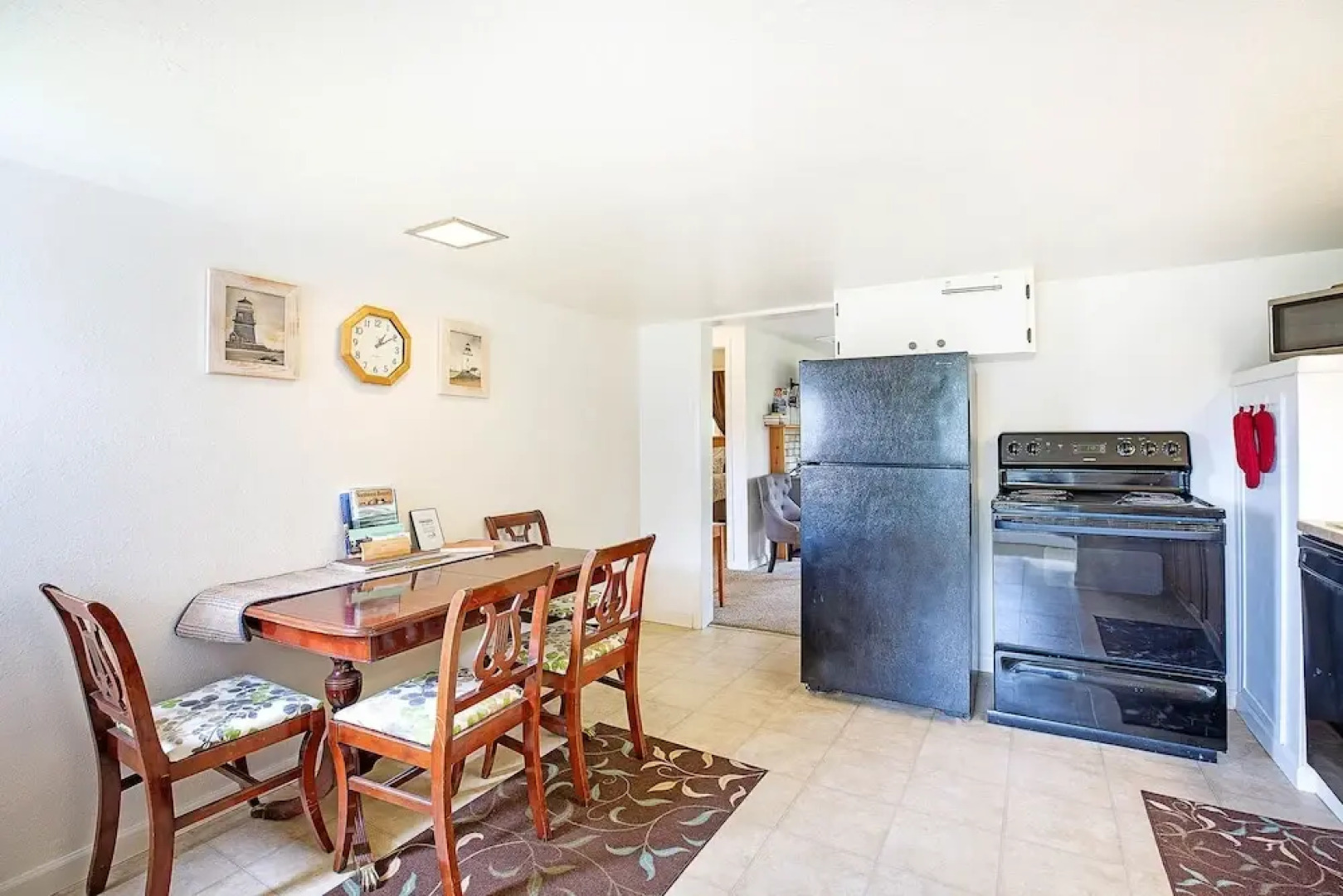 Crabbin Cabin Westport