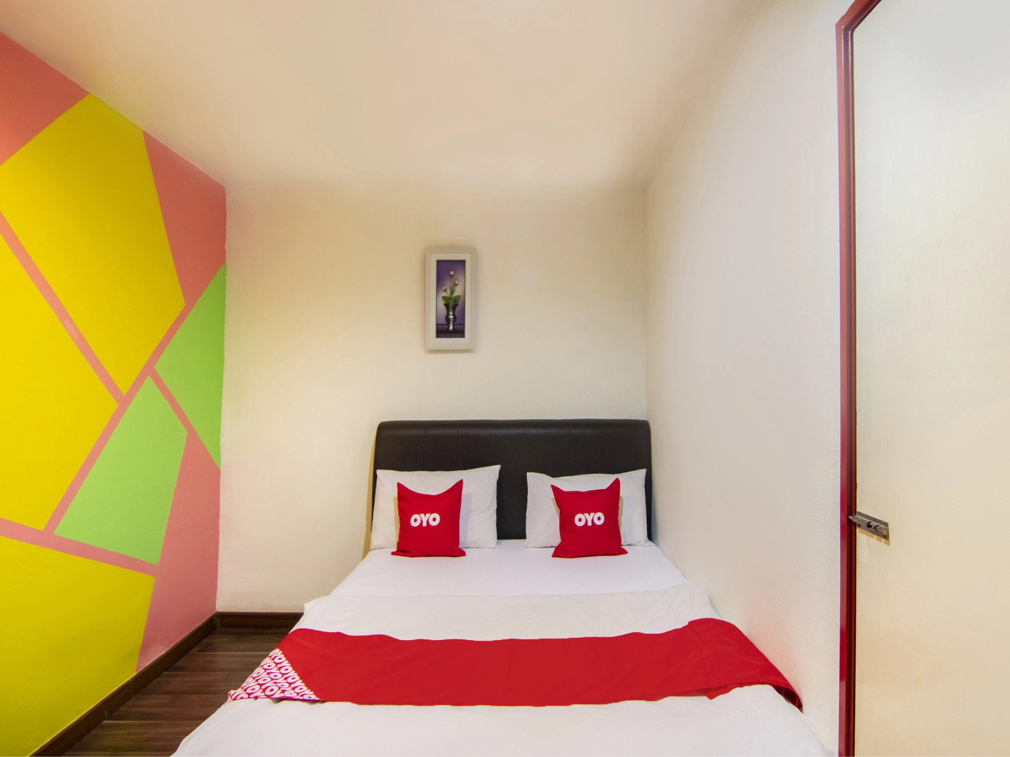 OYO 89891 1st Inn Hotel Subang (SJ15)