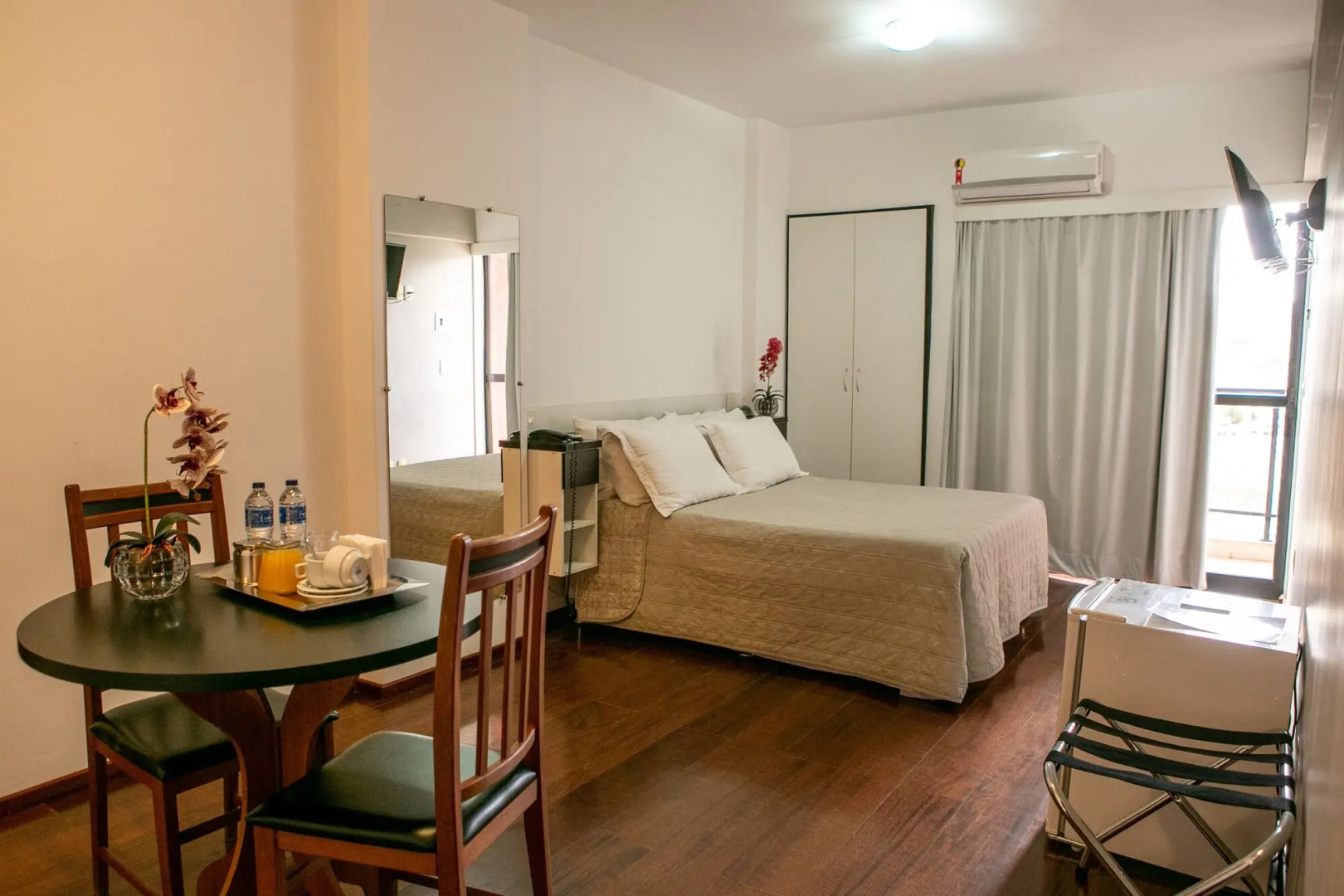 Hotel Minas Tower Leopoldina by Samba
