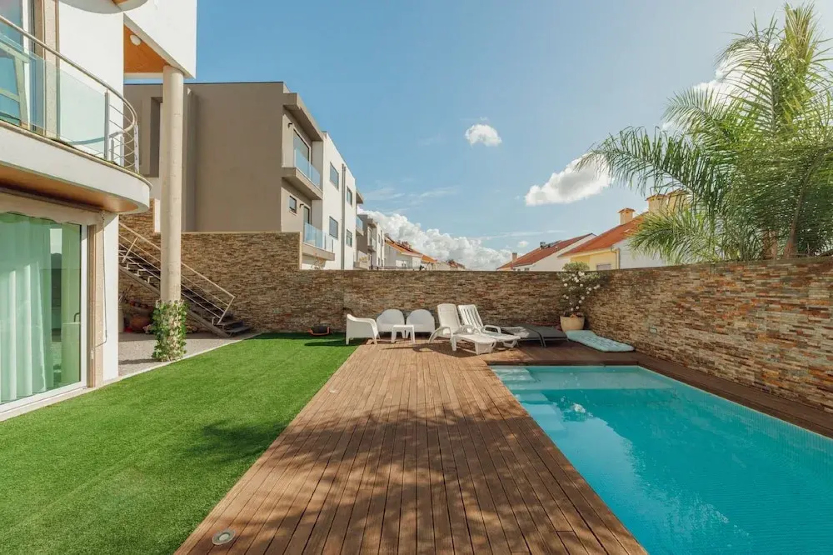 Pool Cinema Villa by Vacationy