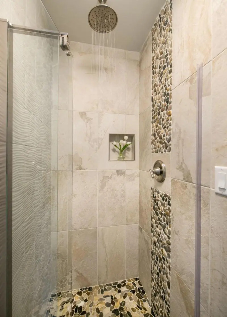 Gothic Eves Inn and Spa Bed and Breakfast