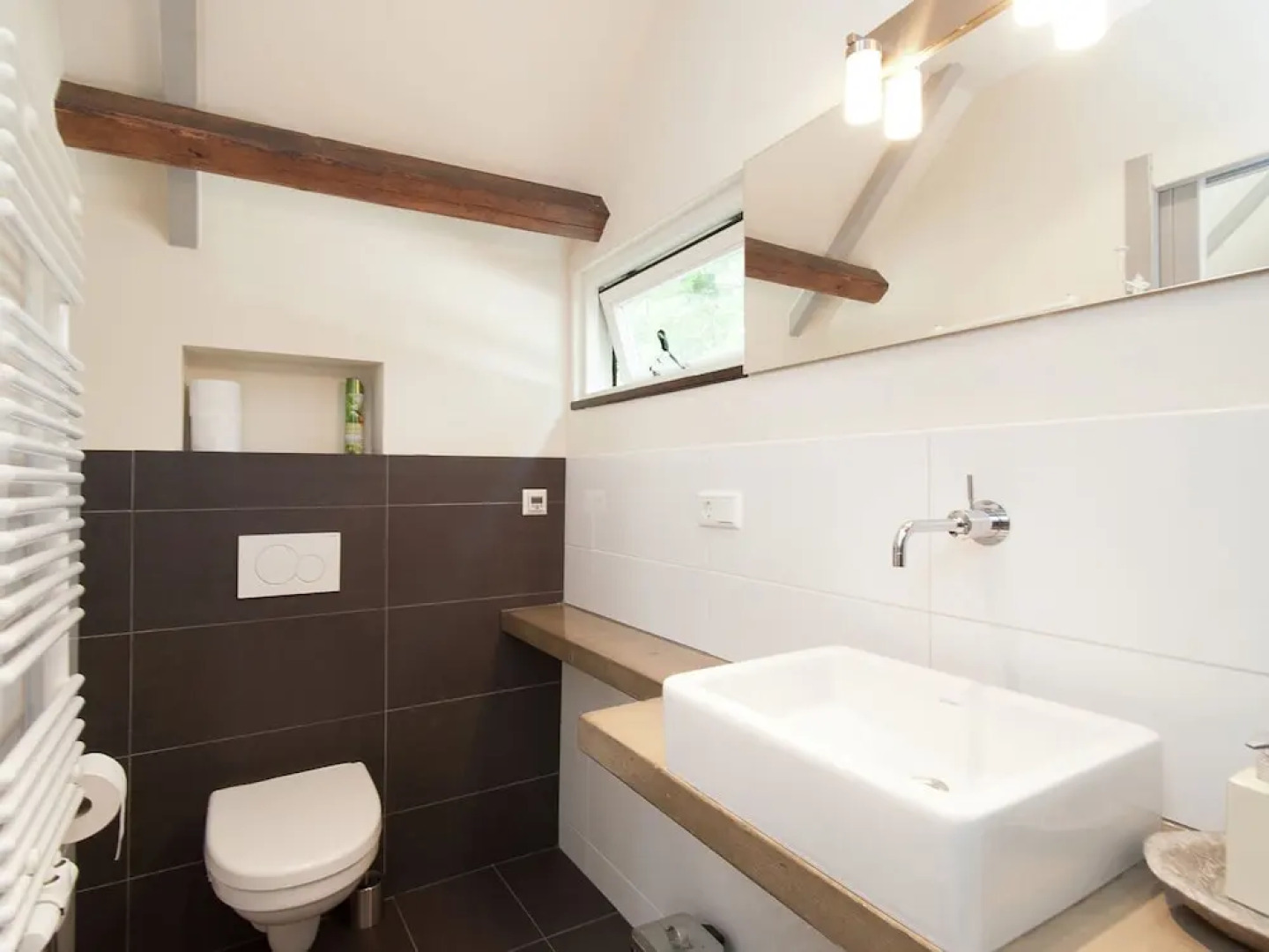 Lively Cabin near Forest in Bergen