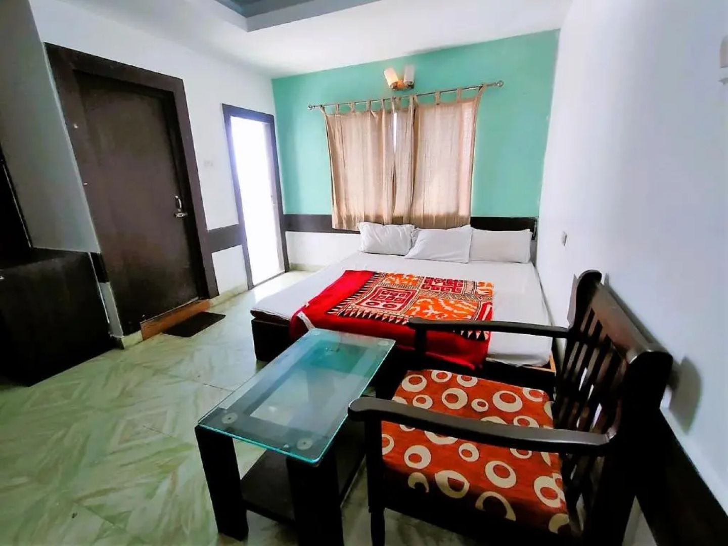 STAYMAKER Chakra Nayan Tara Sonu Inn