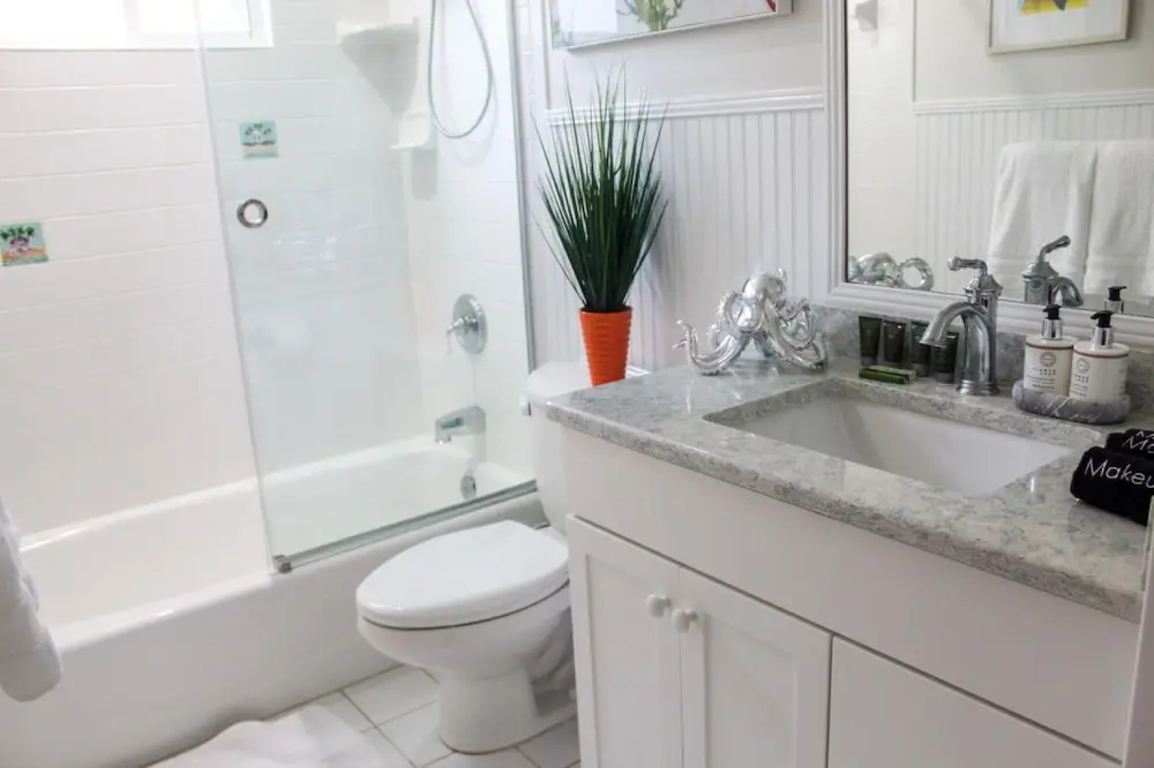 Key West Style Beachtown Estate by TechTravel