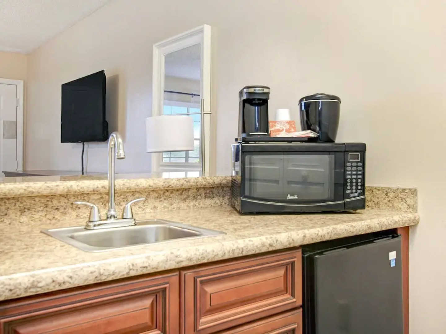 The Palmer Inn & Tennis Club