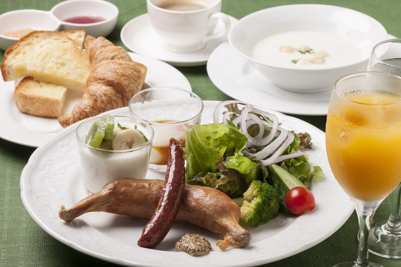 Petit Hotel & Restaurant Old Age