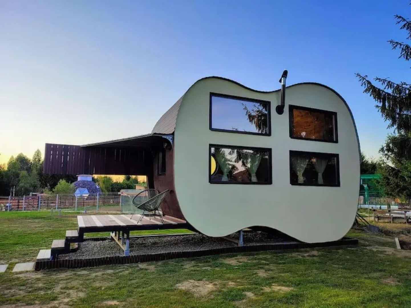 Guitar House - Symphony Resort