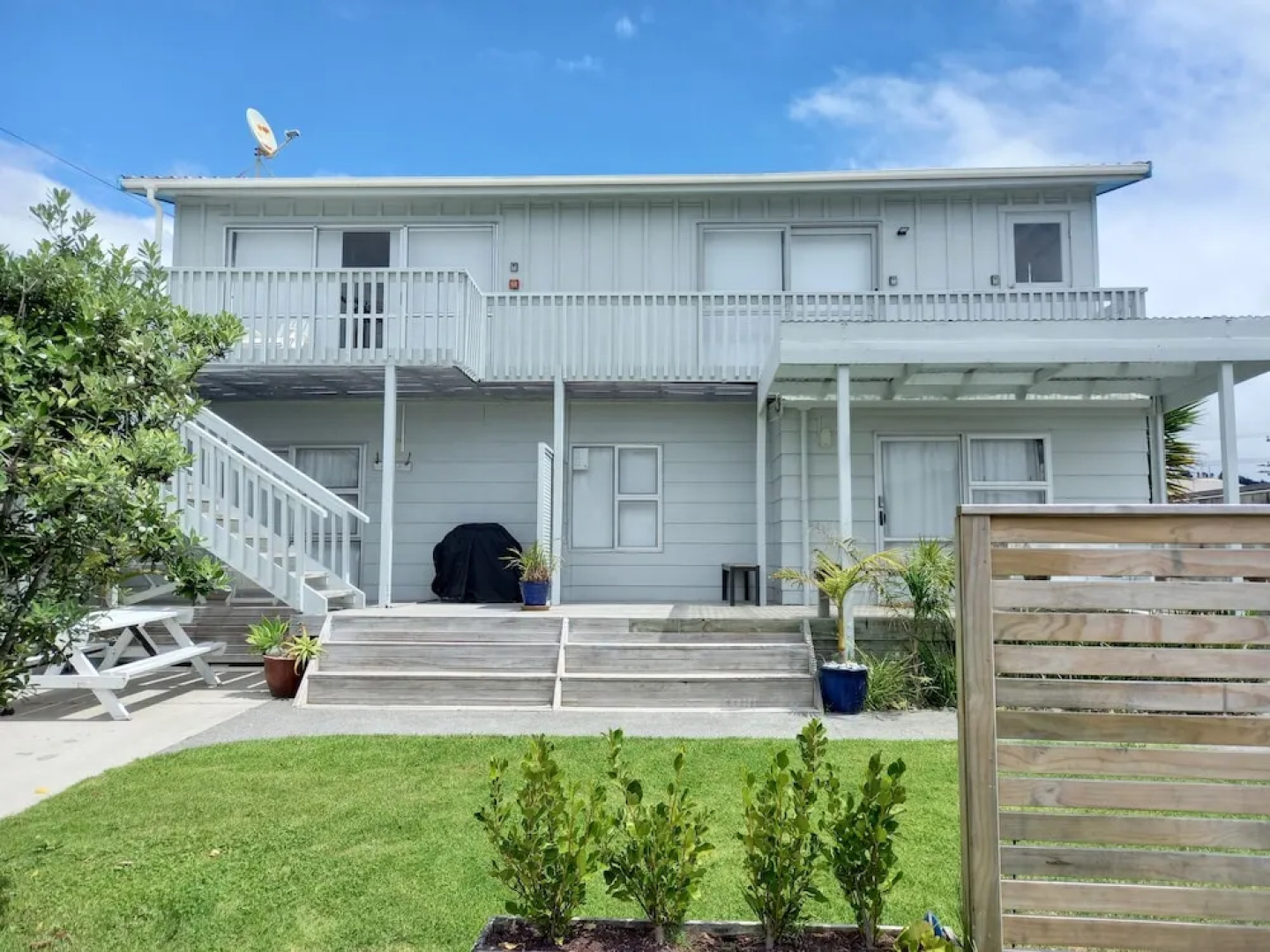 Surf N Stay Whangamata - Hostel