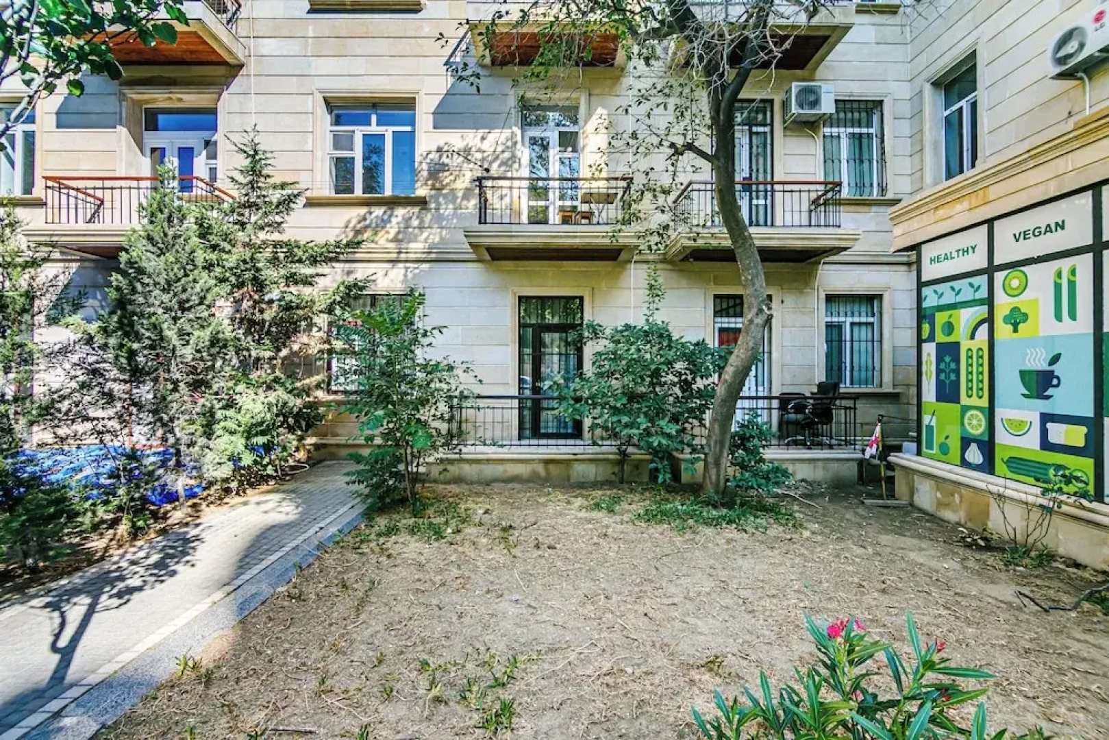 Azneft Garden Apartment